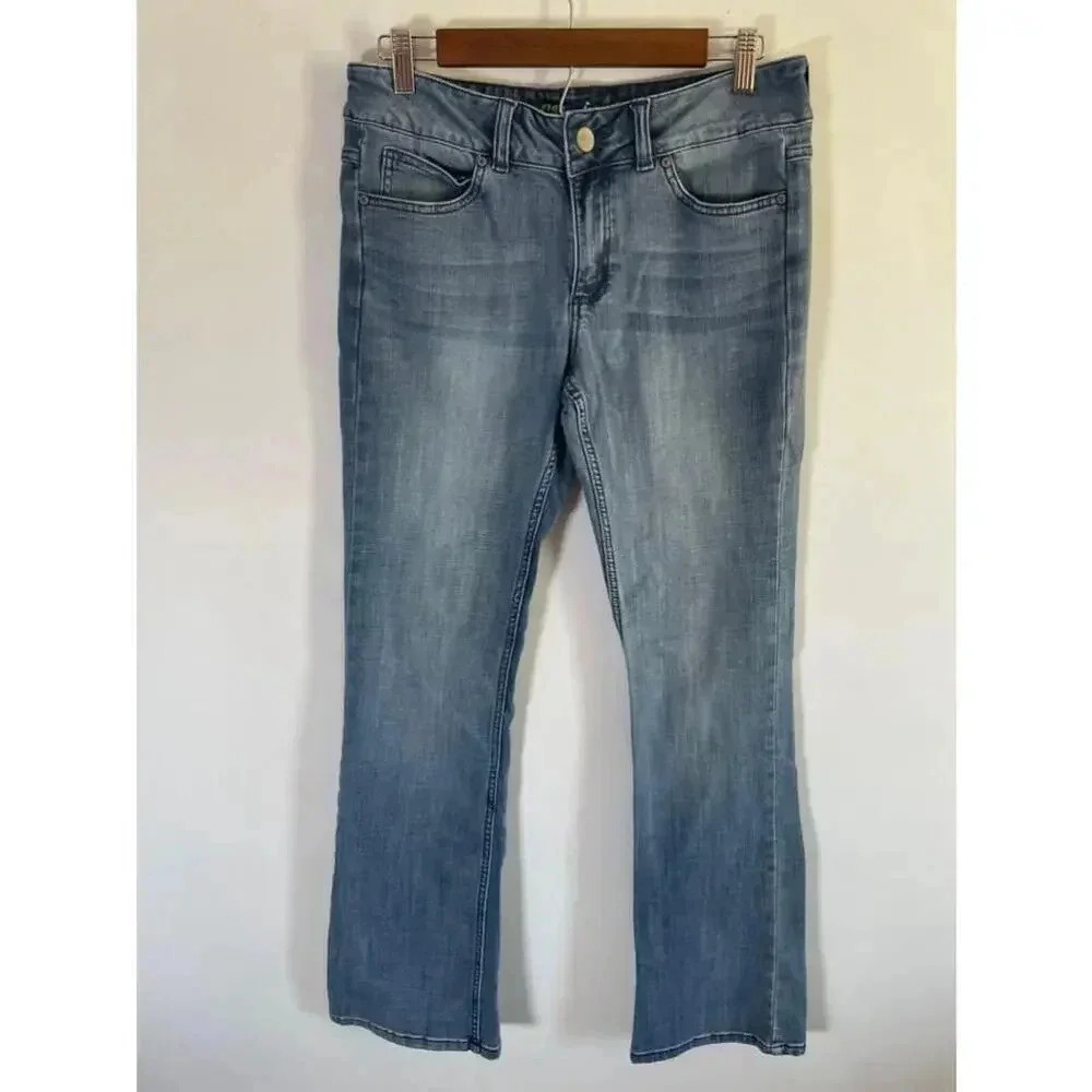 Women's Wrangler Bootcut Jeans -‎ Size 9- Blue EUC